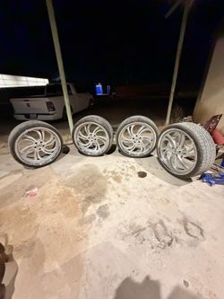 24 inch infamous rims 5 lug Chevy