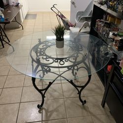 black glass round dining table 