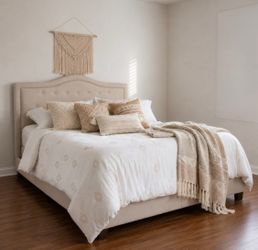 New Luxury Full Size Upholstered Bed