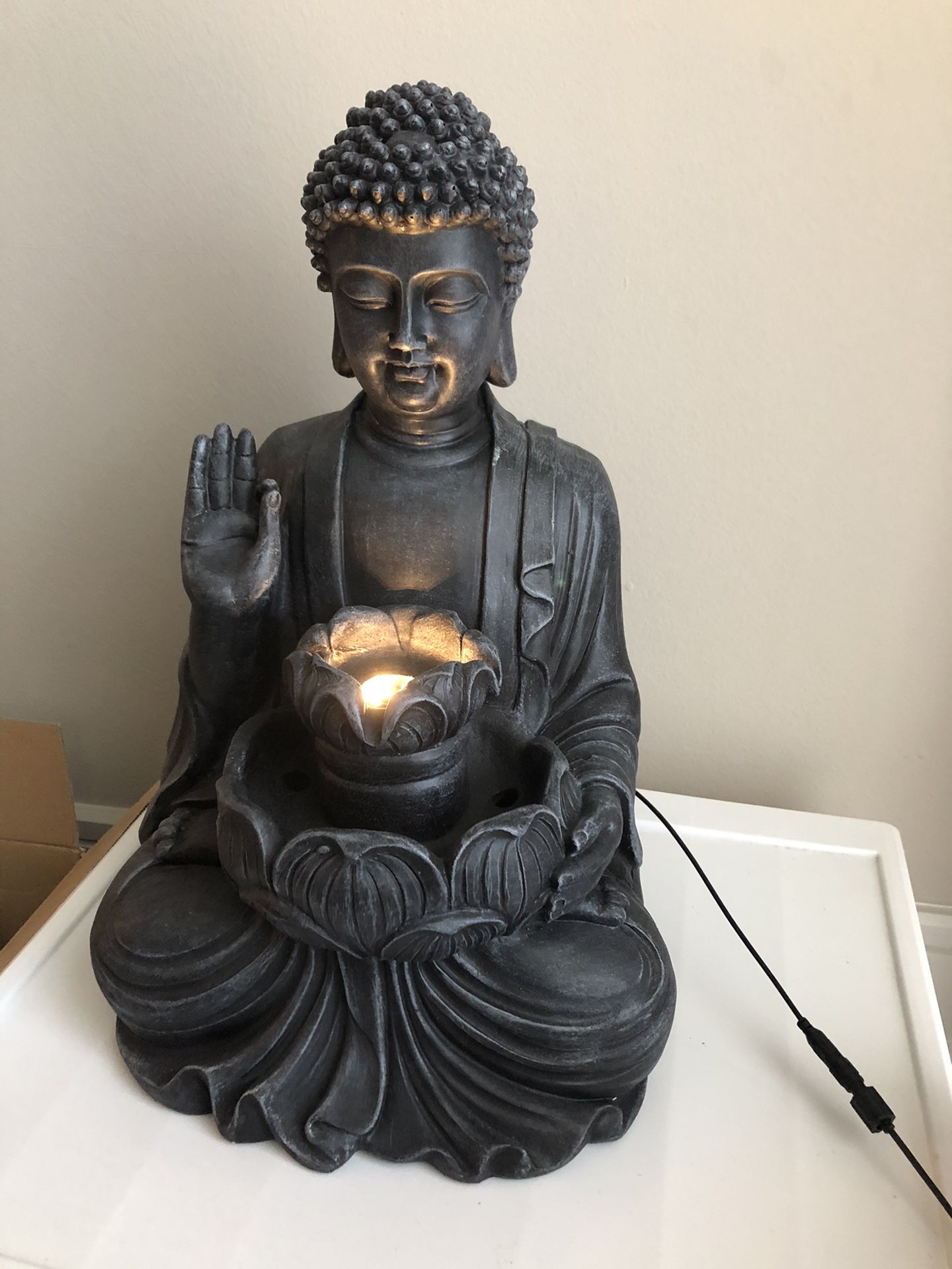Sitting Buddha (LED light+fountain)