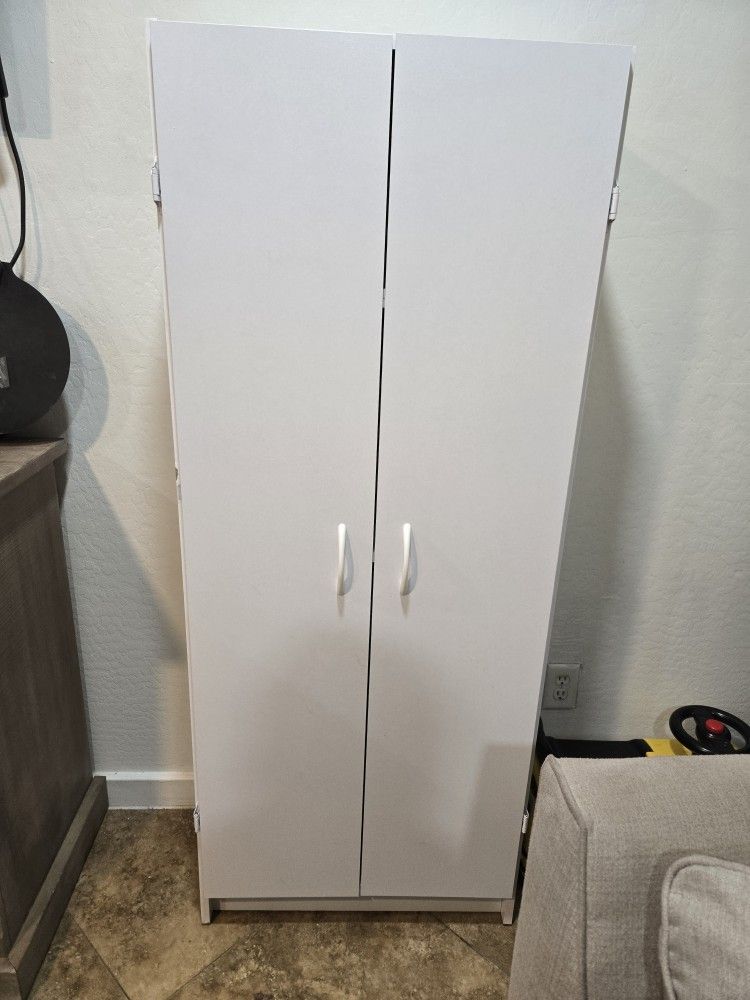 Pantry/shelf