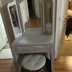 Kids Vanity
