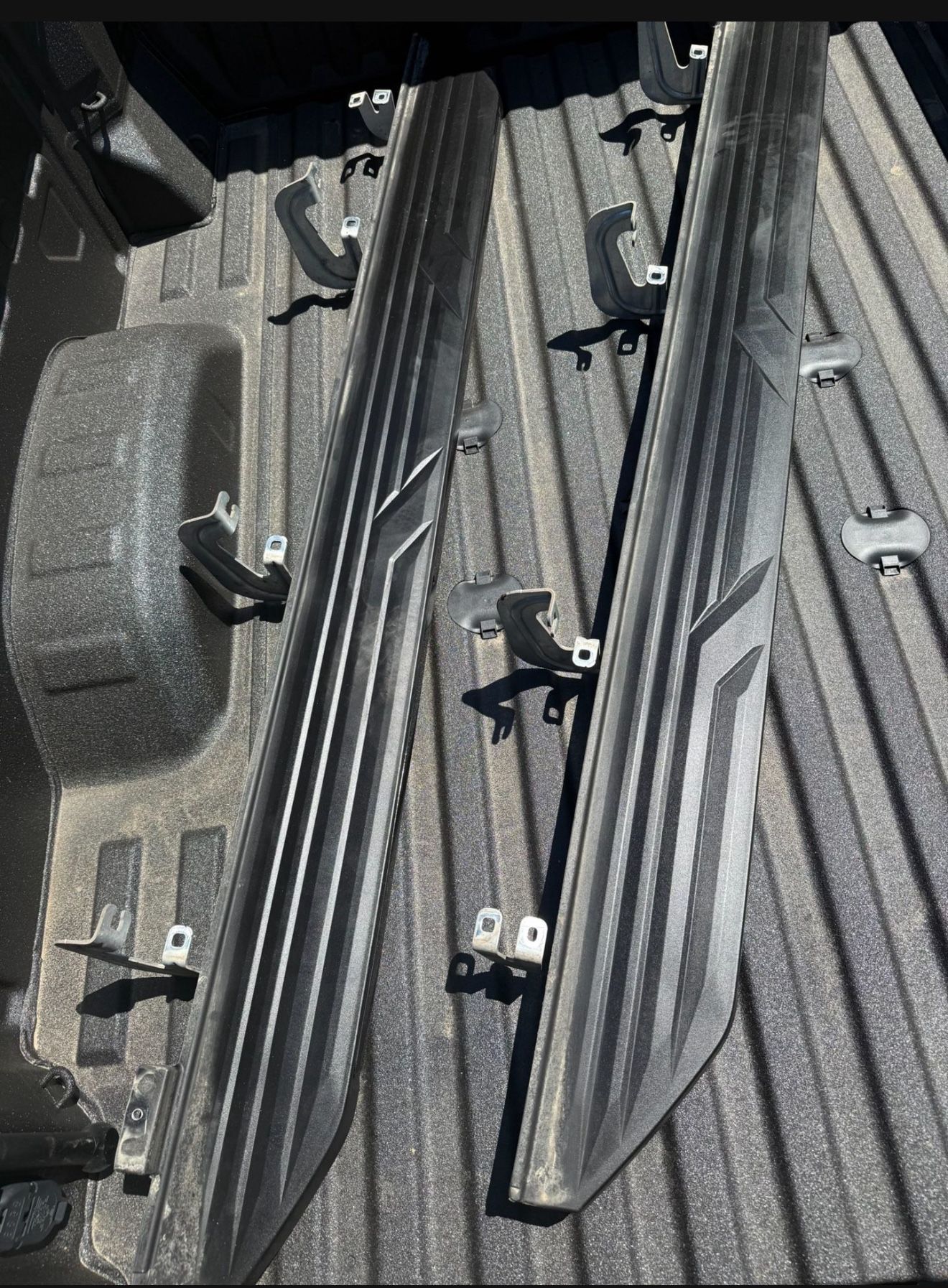 2024 escalade original steps