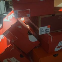 FREE 25+ CLEAN EMPTY SHOE BOXES 