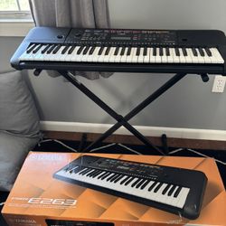 Yamaha Keyboard Par E263 With Stand Battery Operated 
