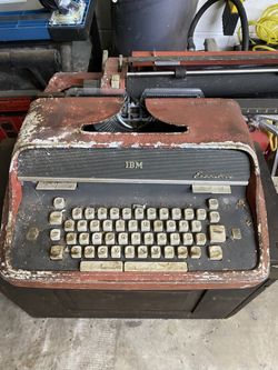 Vintage IBM Executive Electric Typewriter – Mid-Century Office Machine – As-Is
