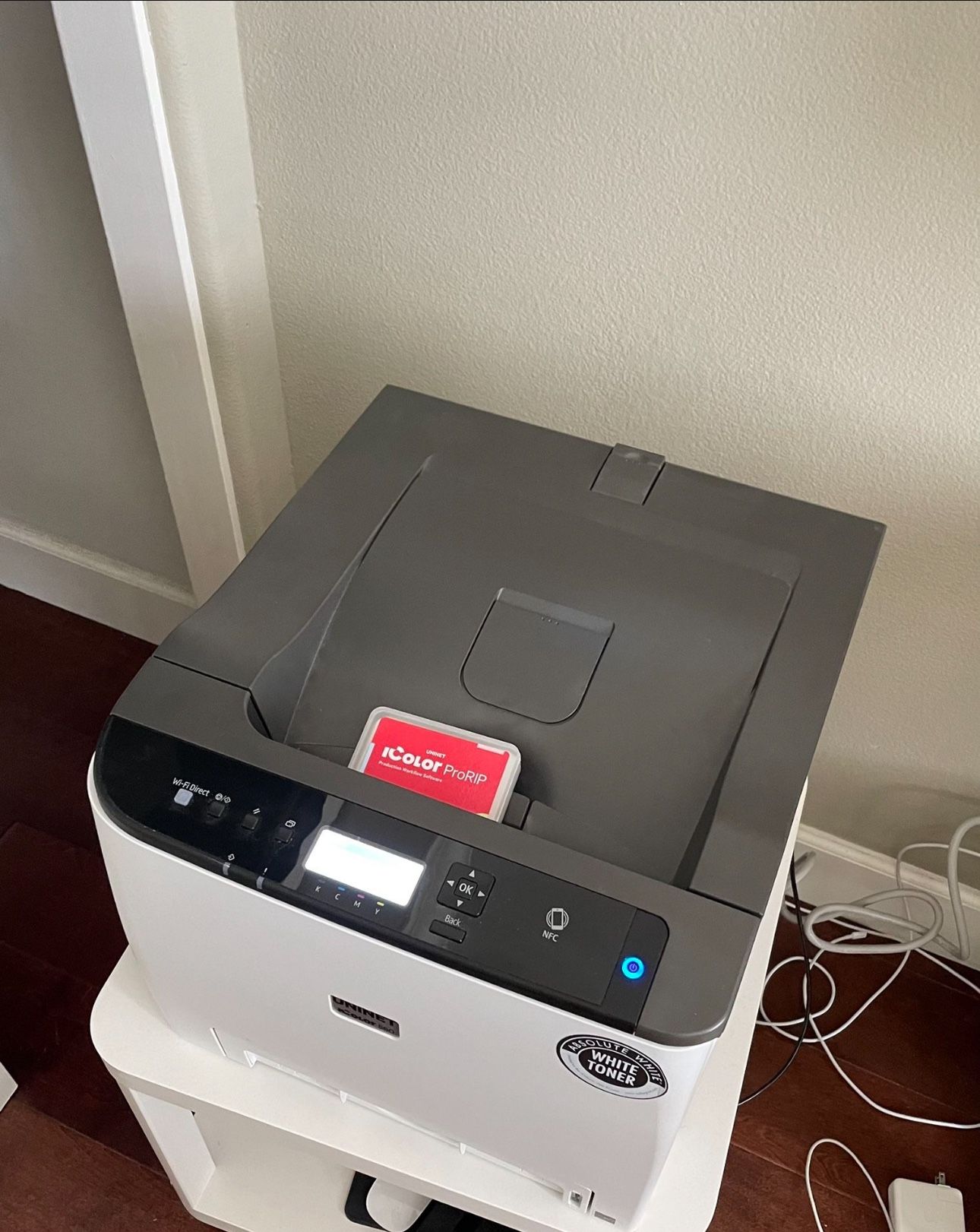 UNINET iColor 560 White Toner Printer Software Included New Inks Great Cond!.