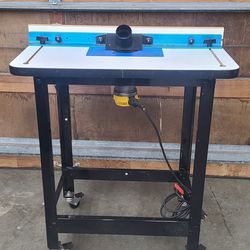 Nice Rockler Router Table With Dewalt Router