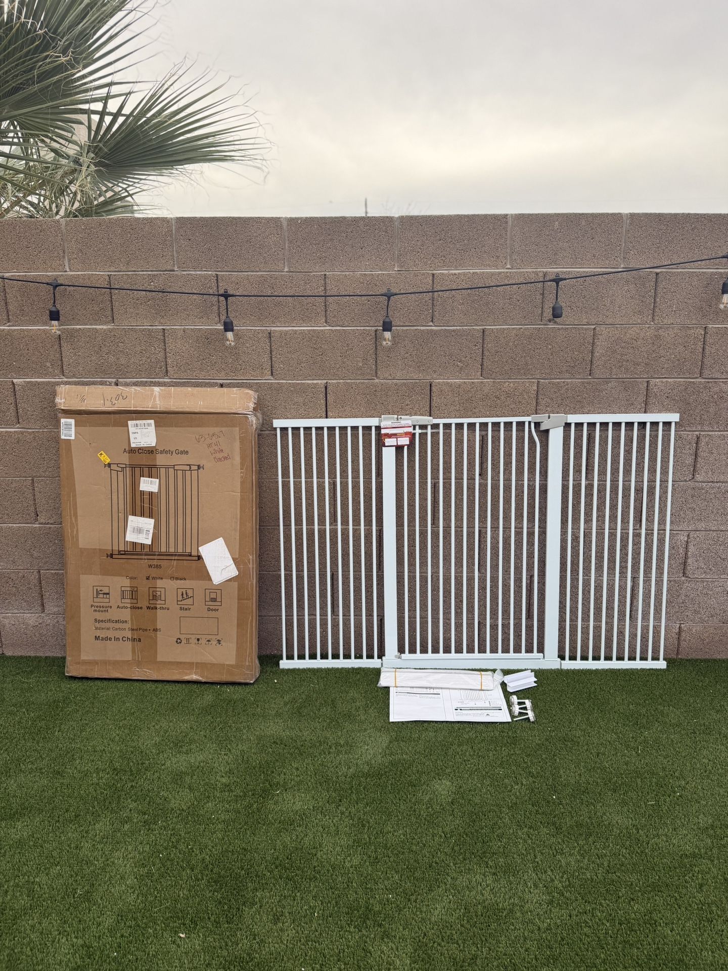 Flower Frail 40.5” Extra Tall & Extra Wide Baby/ Pet Safety Gate (35th Ave & Bell Rd)