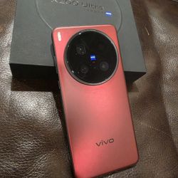 Venta o Posible Cambio ‼️ 

Vivo X200 Ultra 5G 

Desbloqueado 

256gb / 12gb RAM 

Caja y Cargador 

Tomo equipo a cuenta y dienero a mí favor ‼️👍🏻 