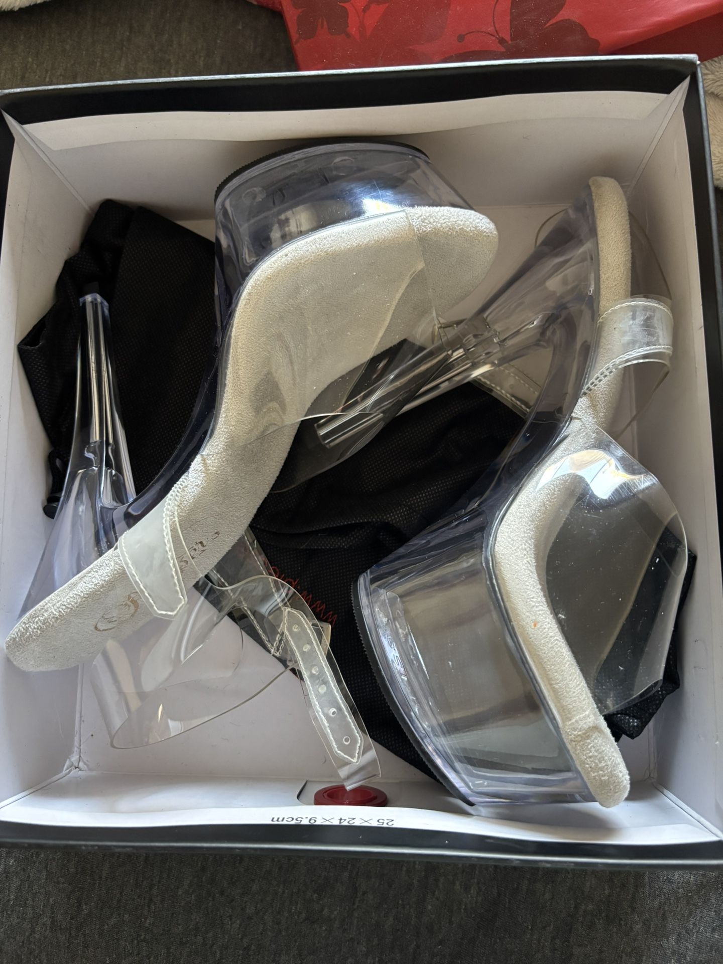 Kiss-208 Pleaser Heels