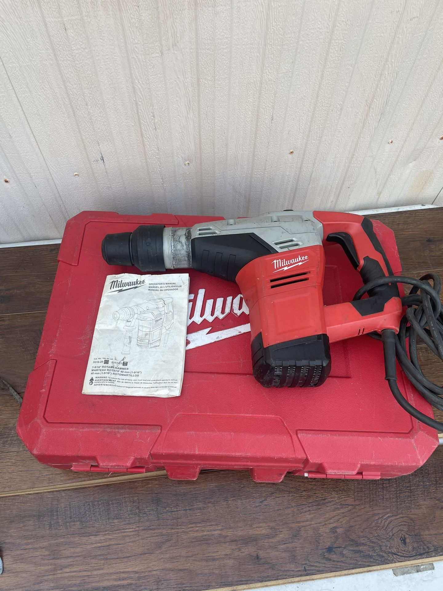 Milwaukee 5317-20 SDS Max Rotary Hammer 1-9/16"(40mm)