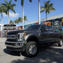 2019 Ford Super Duty F-250 SRW XLT   