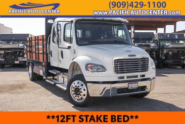 2021 Freightliner M2 106