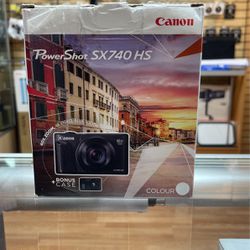 Canon Powershot SX740 HS With Bonus Bag 