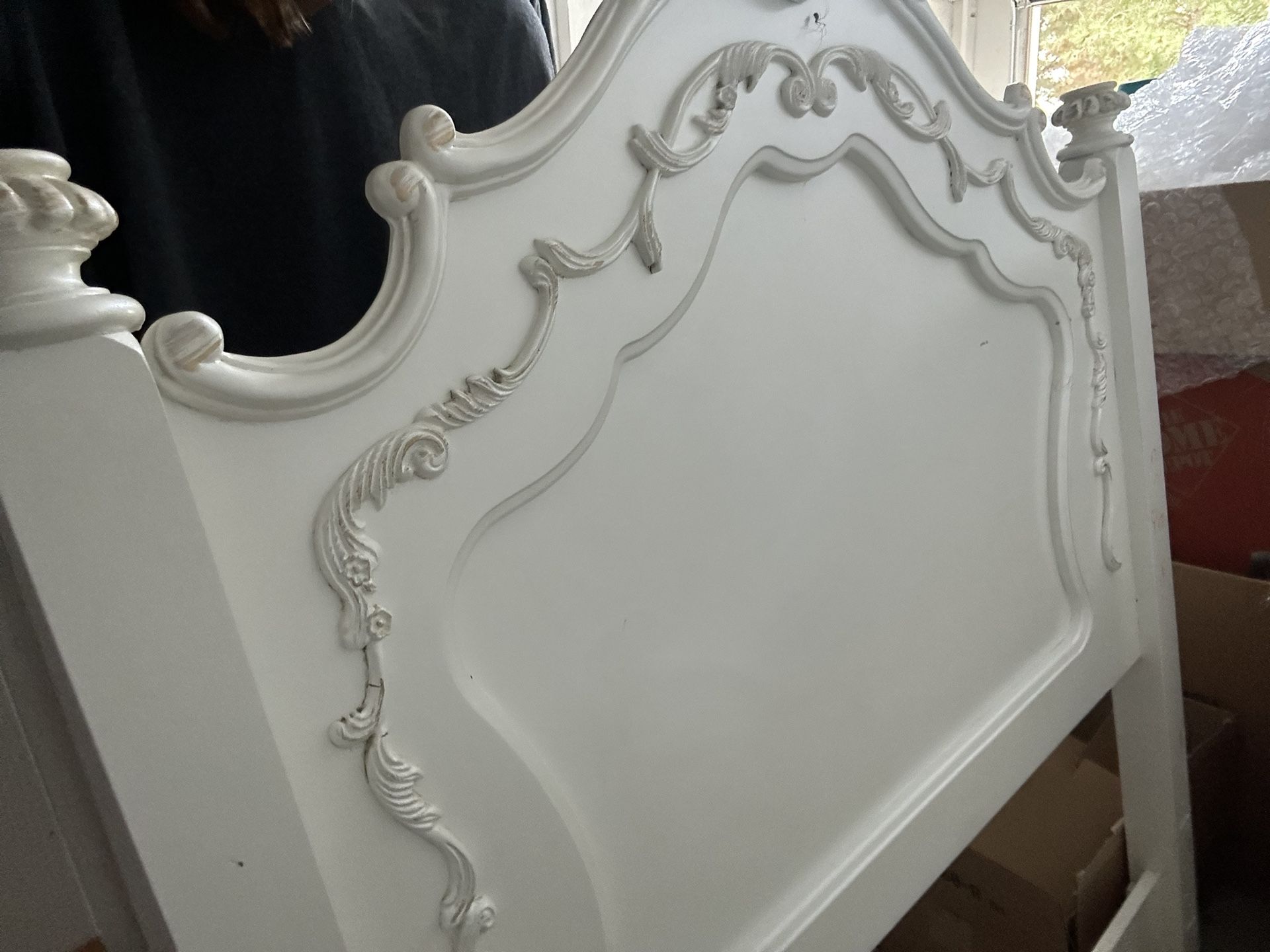 Twin Size Bed Frame No Mattress Antique White Beautiful Sealed