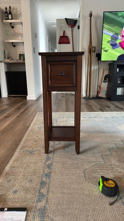 Home Square 1 Drawer End Table-Cherry Wood!