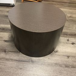 Circular coffee table