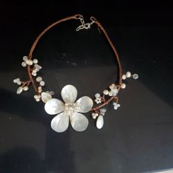 Neckles
