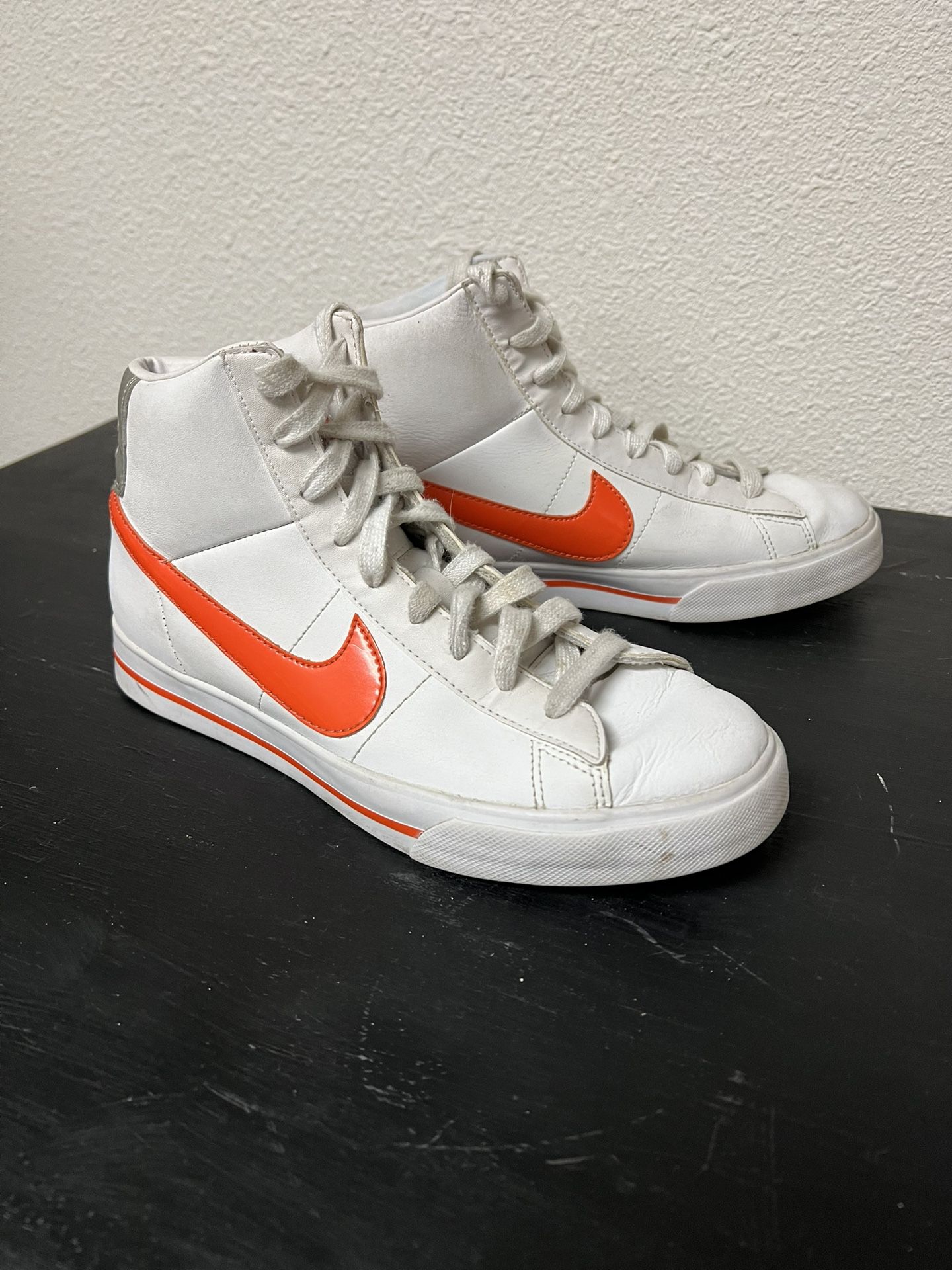Nike BRS Classic Orange Swoosh Sneakers Size 8.5 Shoes 2009 Edition Leather High Sale in Heights, CA - OfferUp