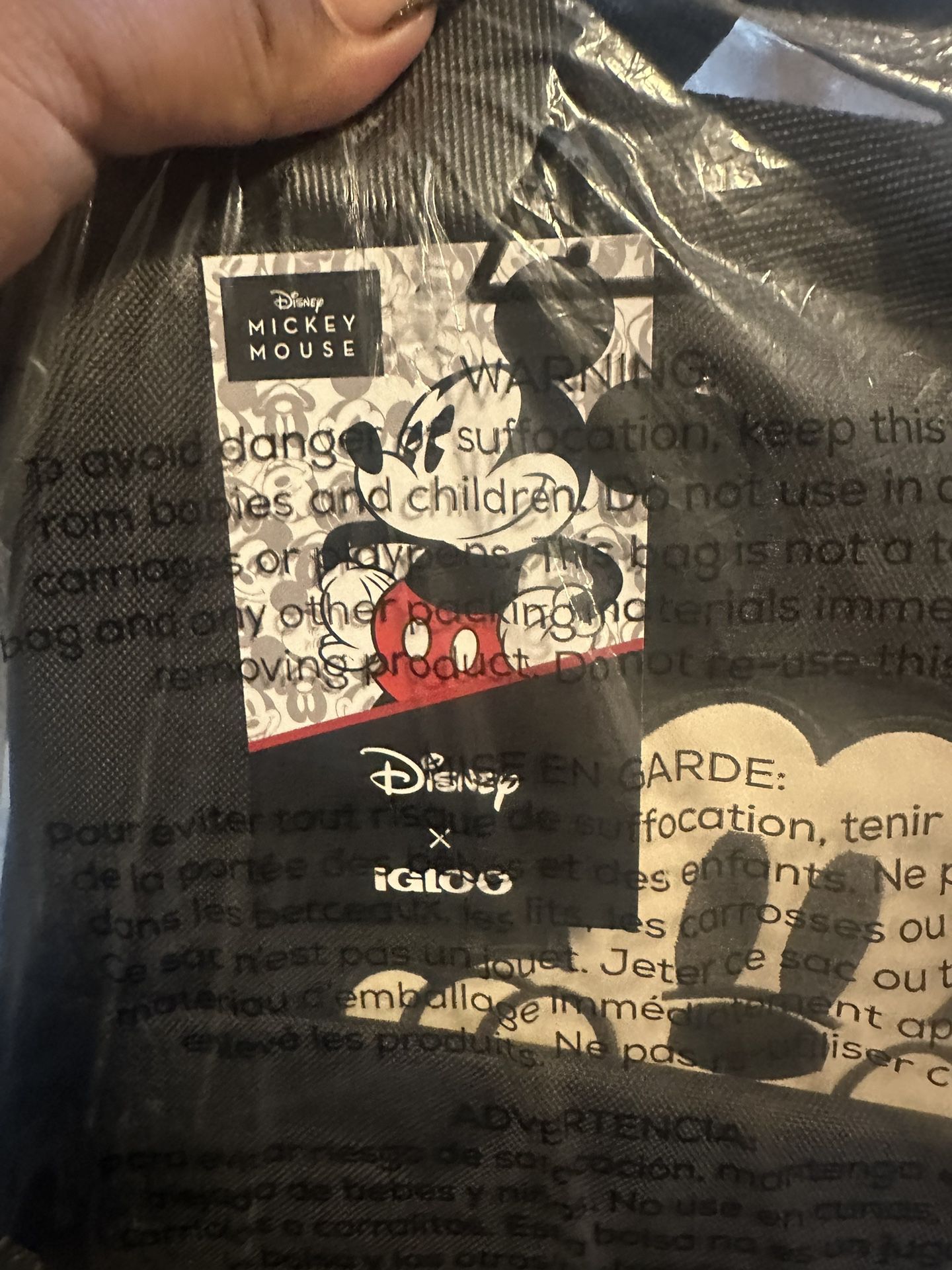 Igloo Leftover 15.21 qt Backpack Cooler-Disney Mickey Mouse 