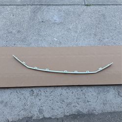 thumbnail image 2 of Chrome Lower Grille Trim Molding For 2013-2015 Honda Accord Coupe - HO1216112, Plastic, Taiwan 2 of 3