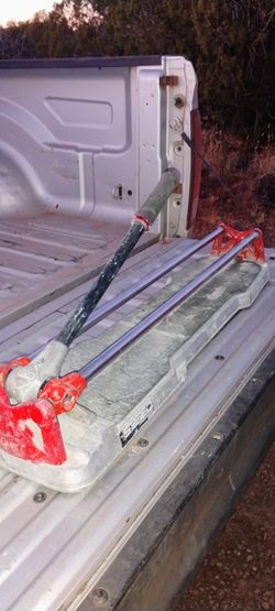Tile Cutter - Price Drop