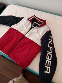 Large Men's Tommy Hilfiger Jacket 