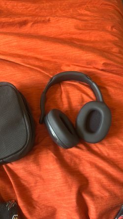 Skull Candy Wireless/Bluetooth Headphones
