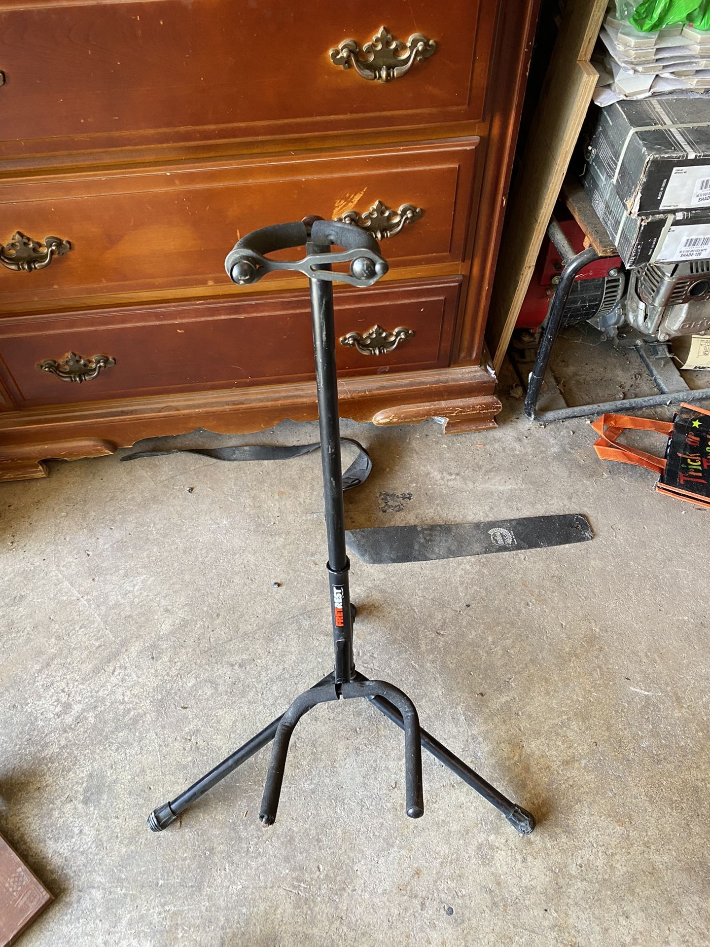 Guitar Stand