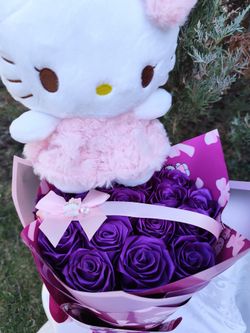 Hello Kitty Plush Gift Bouqet