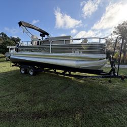 2023 Sun tracker 20 DLX Pontoon With Trailer