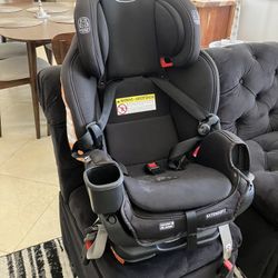 Graco Toddler Car seat.