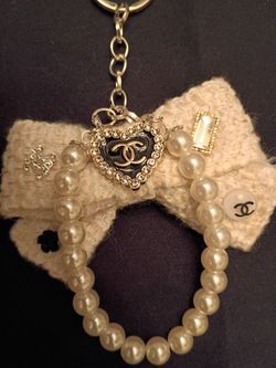 Luxury Custom Tweed Bow Keychain 