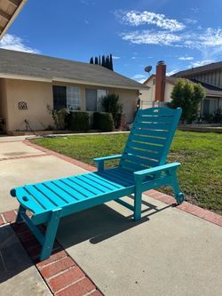 LUE BONA Outdoor Recliner