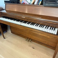 FREE Metropolitan Upright Piano 