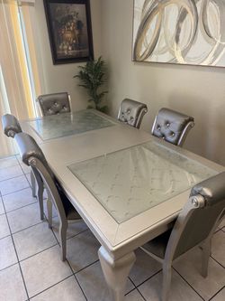 Extendable Silver Dining Table Set + 6 chairs