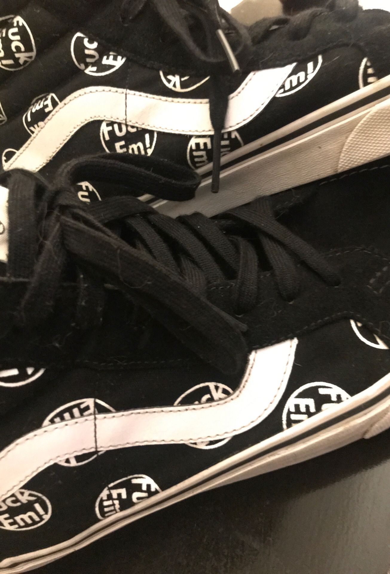 Vans X Supreme collaboration size 13