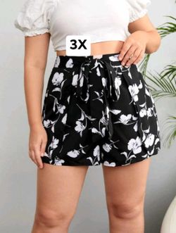 New women's shorts size 3X