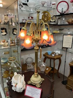 Vintage Art Nouveau Style Tulip Lamp