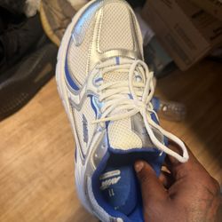 Women’s Avia Running Shoes Size 11 – New / Never Worn