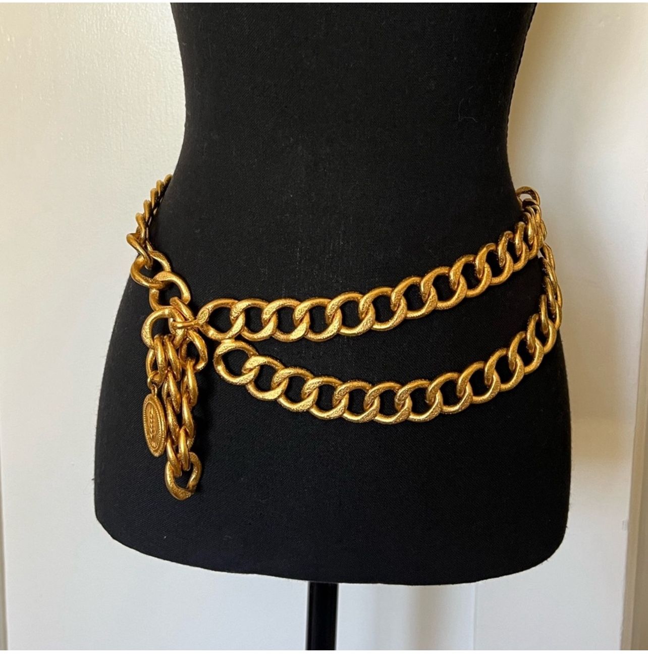 VINTAGE CHANEL BELT 100% Authentic
