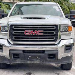 2017 GMC Sierra 2500 HD Crew Cab 4x4