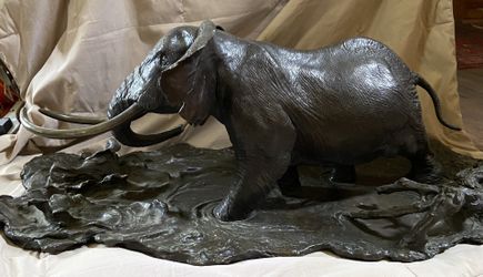 ‘Ahmed’ - Doug Van Howd Bronze Statue