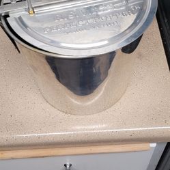 Popcorn 🍿 Popper Vintage RSVPs 