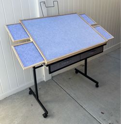 1500 pc puzzles table