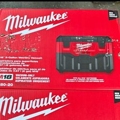 Milwaukee Vacuum M18 NEW 