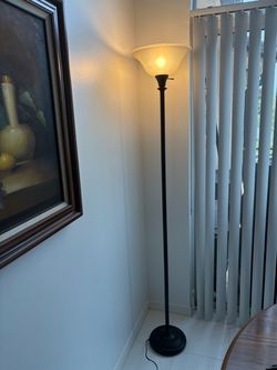 Dimmable 6’ Pedestal Floor Lamp