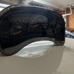 2004 Chevy Silverado Cluster 