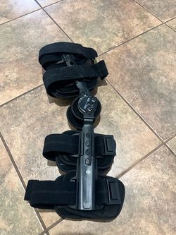 Hinged Knee Brace with ROM Dial